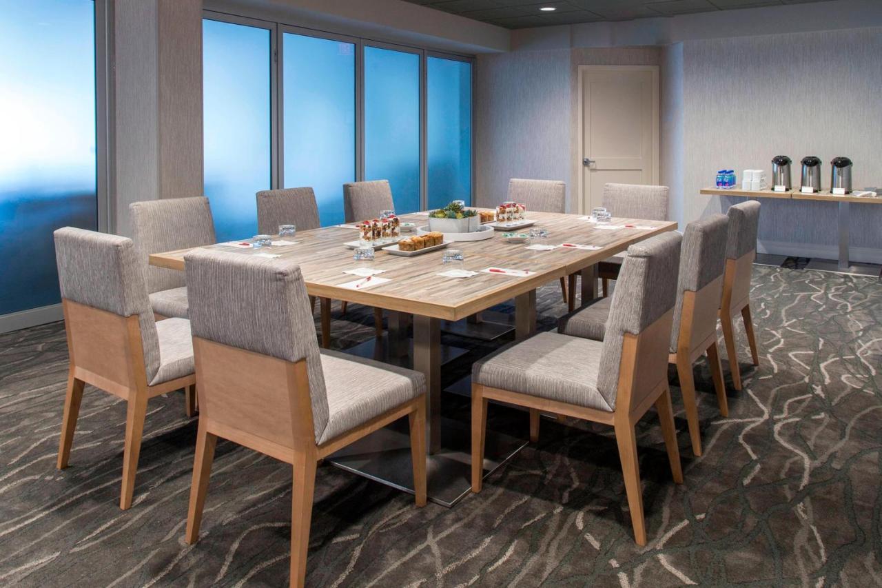 Rochester Airport Marriott מראה חיצוני תמונה