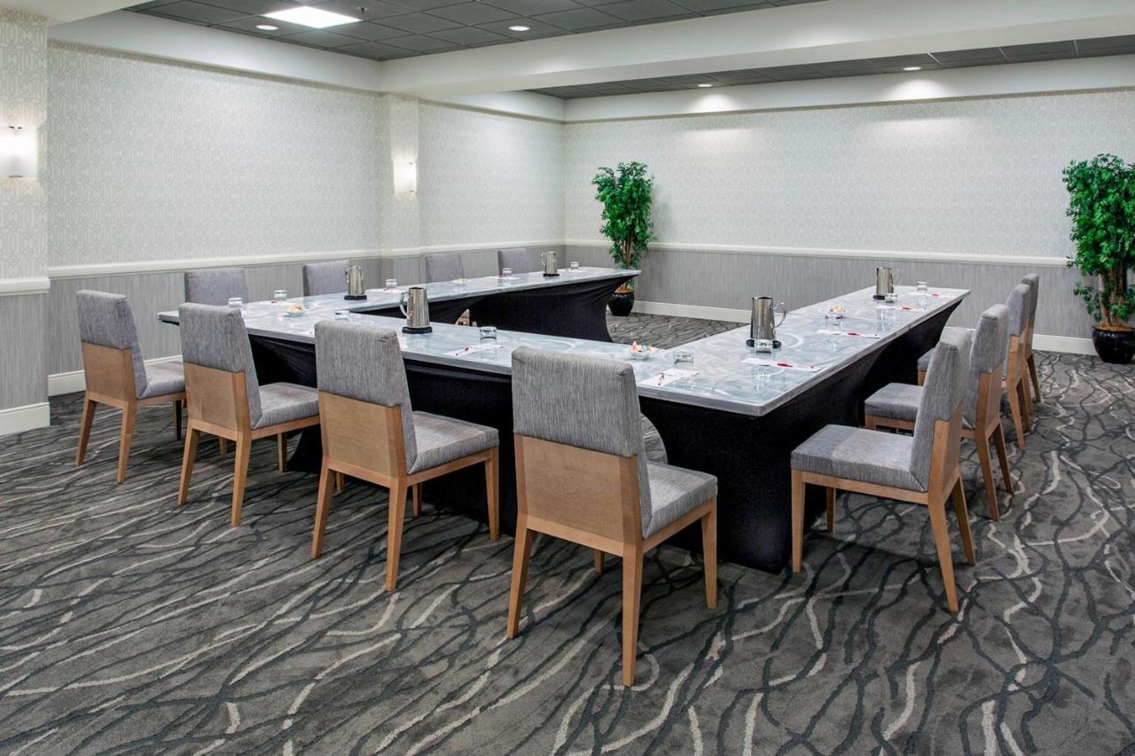 Rochester Airport Marriott מראה חיצוני תמונה