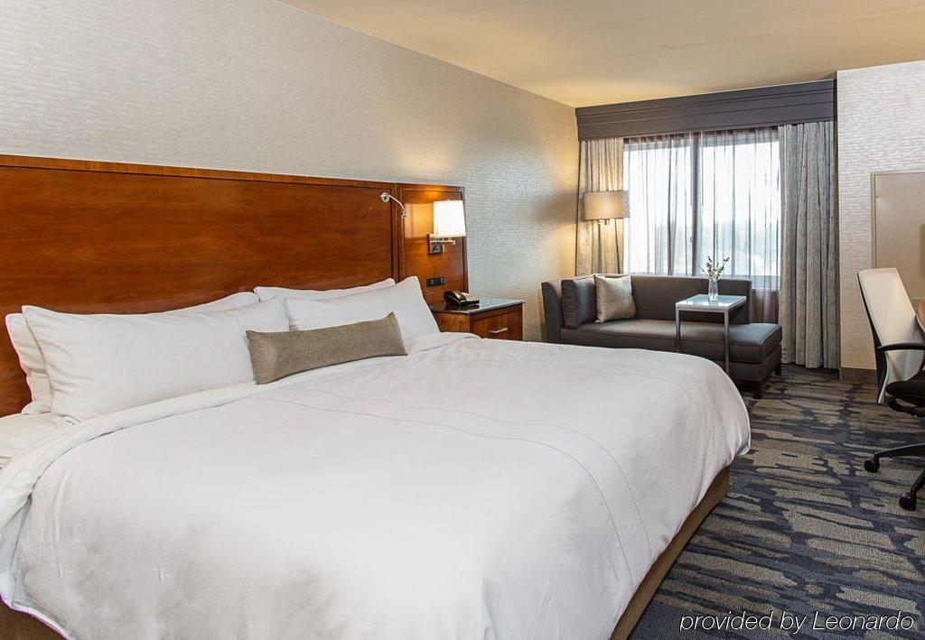 Rochester Airport Marriott מראה חיצוני תמונה
