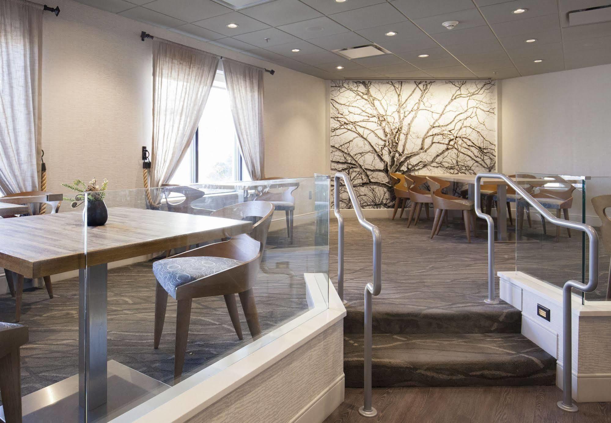 Rochester Airport Marriott מראה חיצוני תמונה