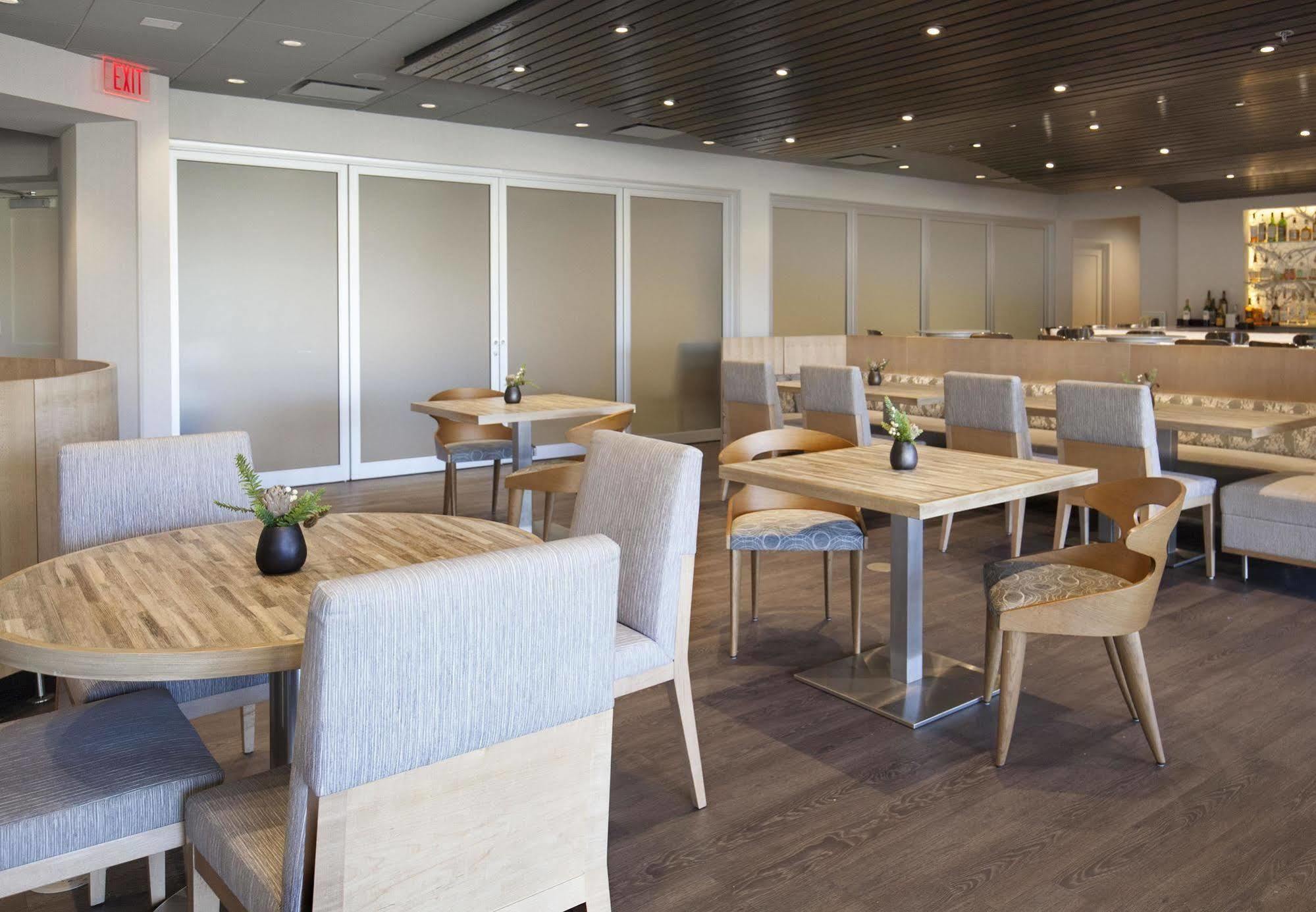 Rochester Airport Marriott מראה חיצוני תמונה